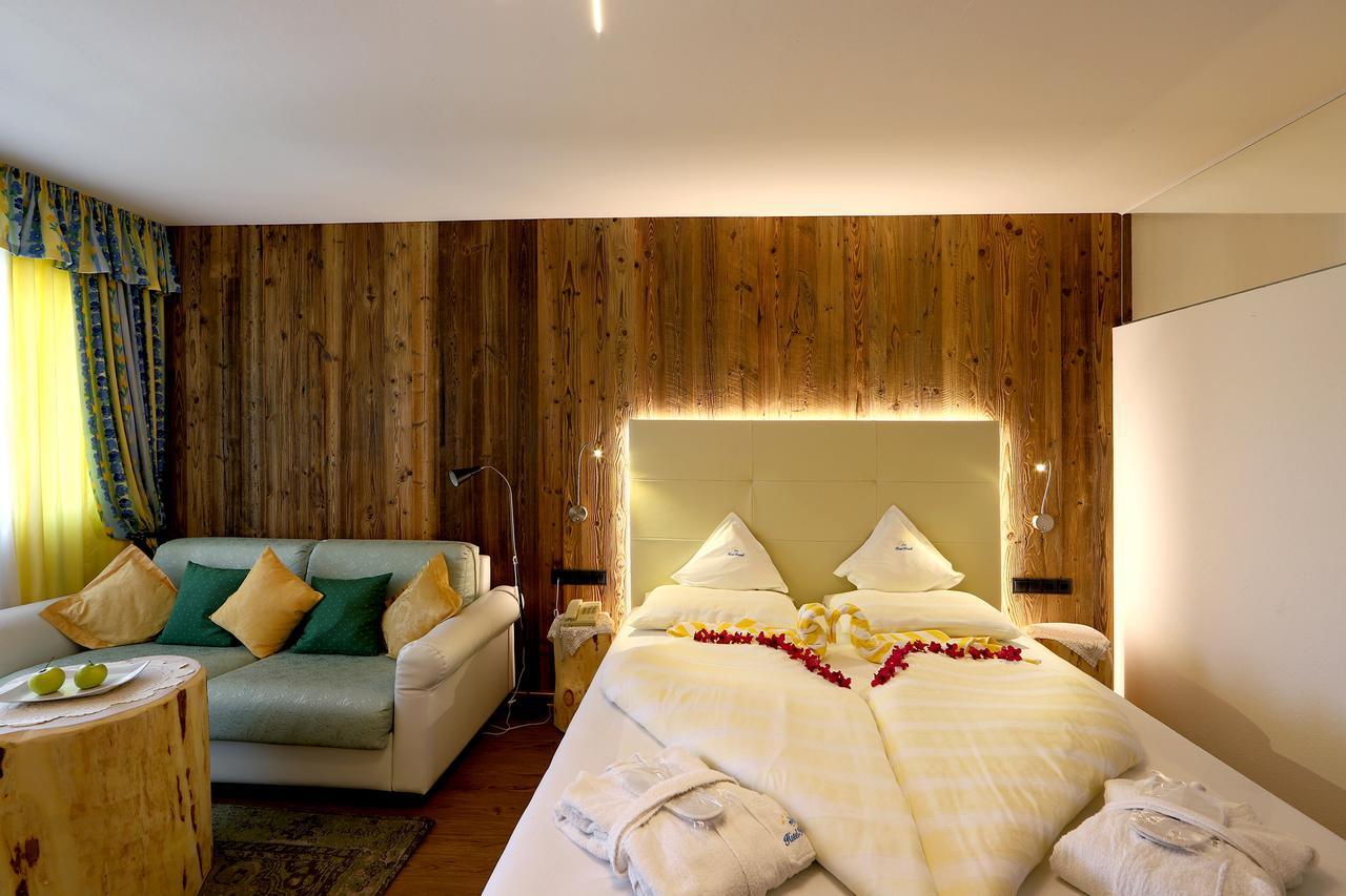 Hotel Kristall Falzes Exterior foto
