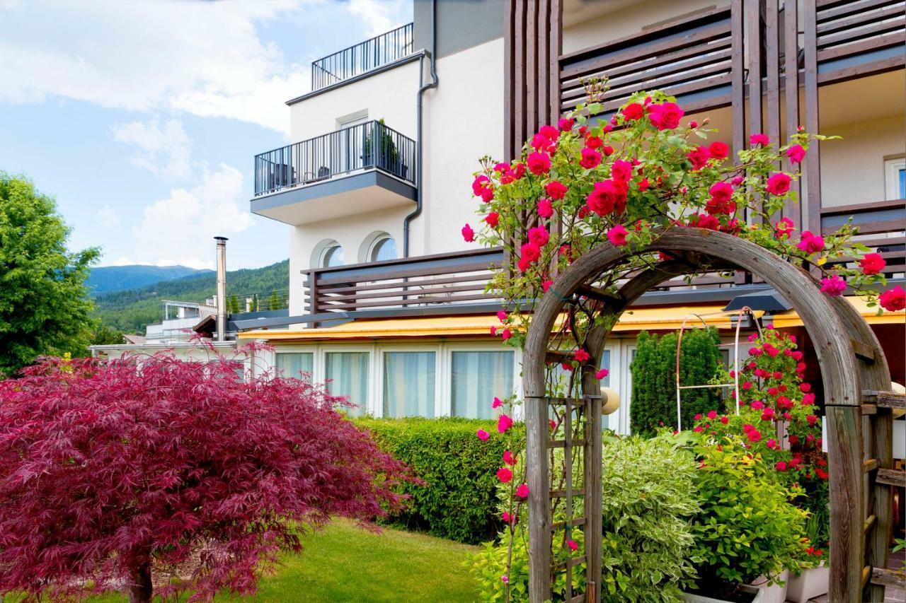 Hotel Kristall Falzes Exterior foto